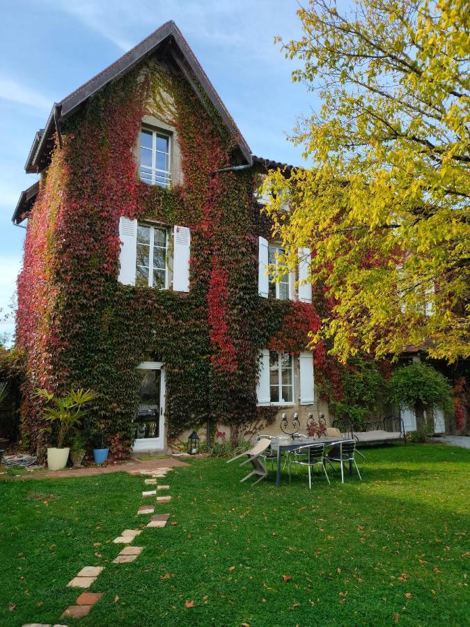 Bed and Breakfast Domaine De Panissac Berneuil  Exterior foto